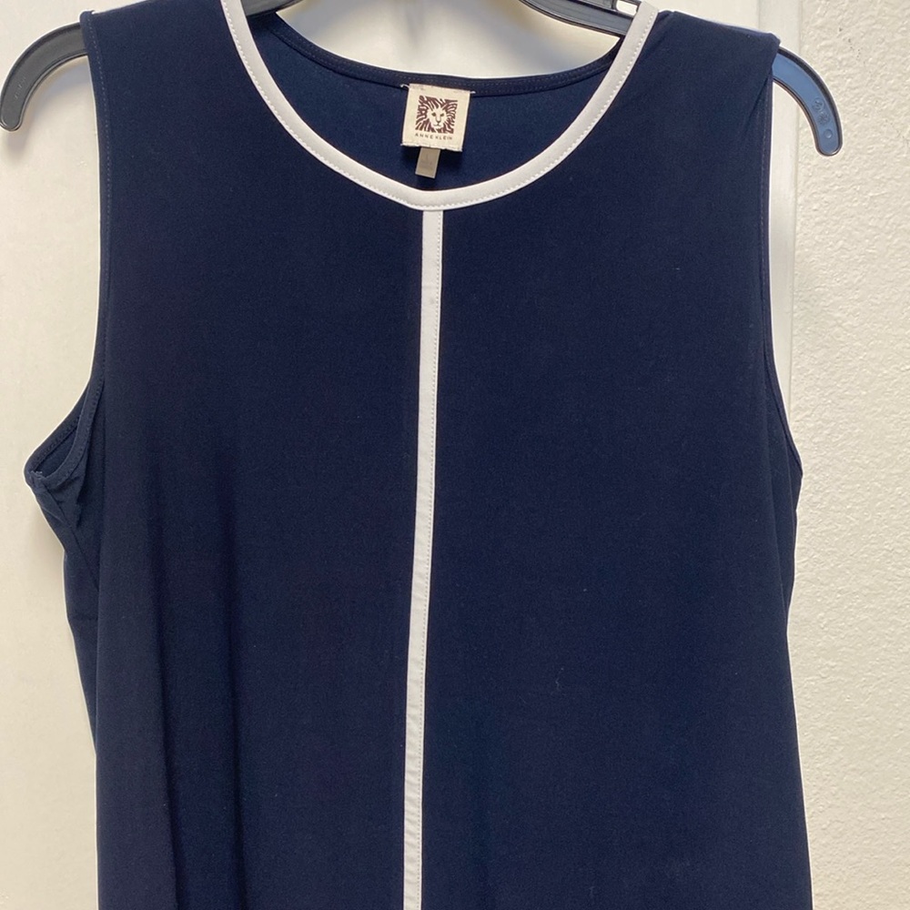Anne Klein Sleeveless Blouse/Shell Size Large Navy Blue & White